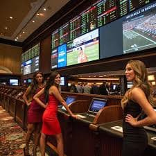 shwe game Myanmar Sportsbook Platform တွင် ကစားသူများ အားကစားလောင်းကစား နှင့် Live Betting ပြုလုပ်နေသောမြင်ကွင်း